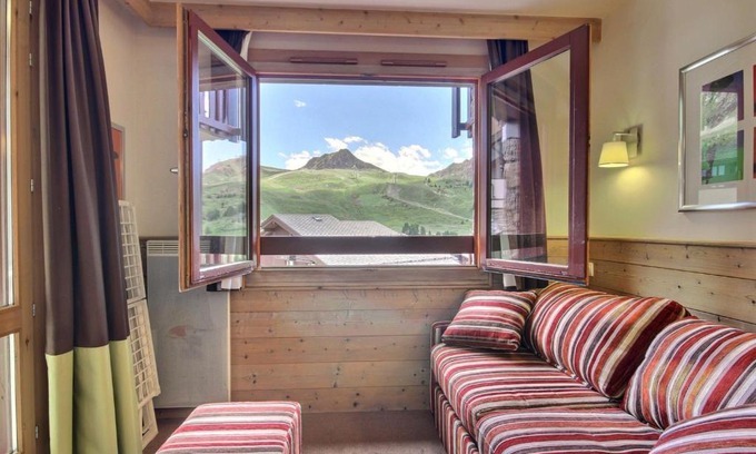 Belle Plagne Apartment | Cozy Studio Belle Plagne: Ideal for Families of 4