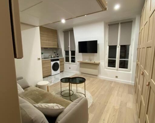 Batignolles Apartment | Top-Rated Joli Studio in Paris with Child-Friendly Amenities