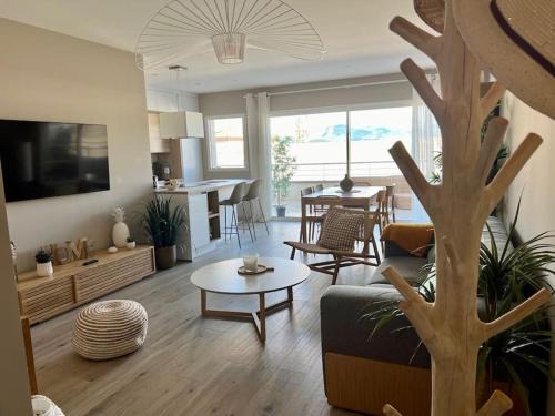 Porticcio Apartment | Discover the Cozy T4 in Porticcio City Center
