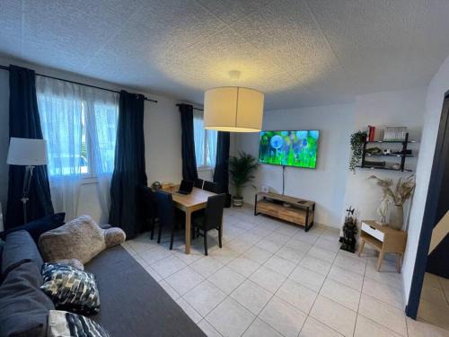 Malpasse Apartment | Modern T3 Apartment in Marseille - Highly Rated & Family-Friendly