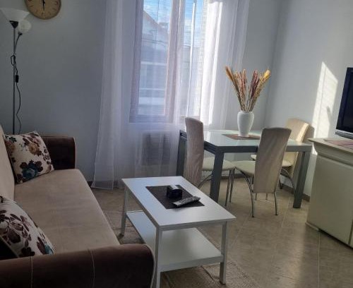 Paray-Vieille-Poste Apartment | Convenient Jolie F2: Just 5 Minutes from Orly Airport