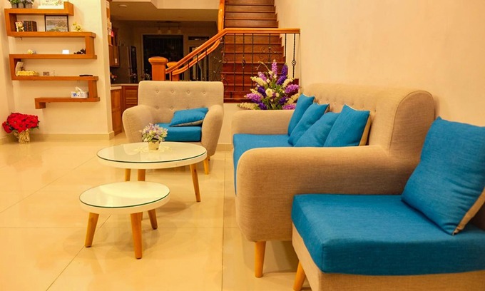 Phuong Apartment | Idyllic Jolie House - Villa with Lake Views & Spa Retreat