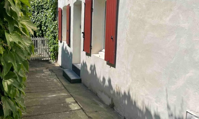 Equemauville House | Enchanting Maison in the Heart of Honfleur