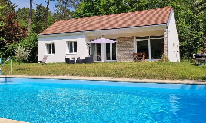 Villiers-sous-Grez House | Charming Jolie Maison: Pet-Friendly Retreat in the Forest