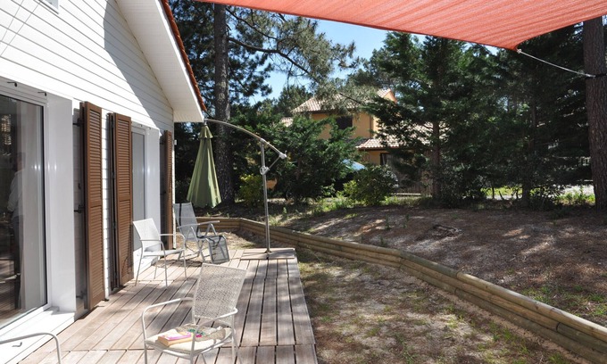 Lacanau-Ocean Villa | Tranquil Villa with Garden in Lacanau Océan - Rated 9/10