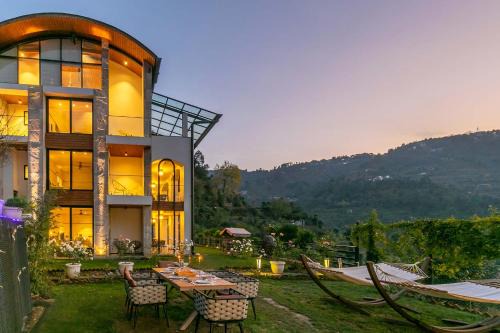 Ramgarh Villa | Discover Jolly Chalet: 4-Star Getaway with Pool & Hot Tub