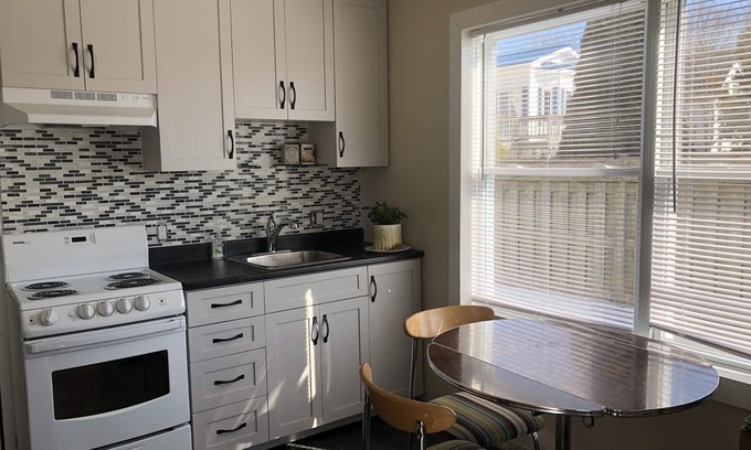 St. Andrews Apartment | Discover Jolly Whales: Kitchenette, Ocean Views & Pool