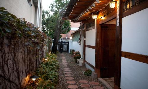 Hyehwa House | jonglo mokkoji guesthouse