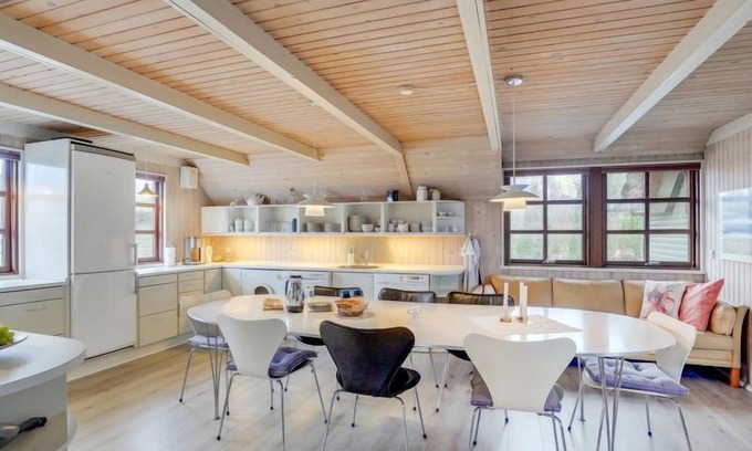 Hvalpsund House | Discover Jooseppi: Oceanfront Retreat near Inlet