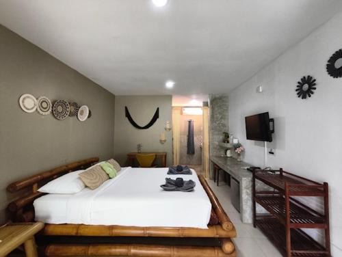 Ko Chang Hotel | Pet-Friendly JOP: Oceanfront Bliss with 9.4 Star Rating