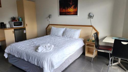 Sussex Inlet Hotel | Family-Friendly Jopen Motel Unit 5 for Your Next Getaway