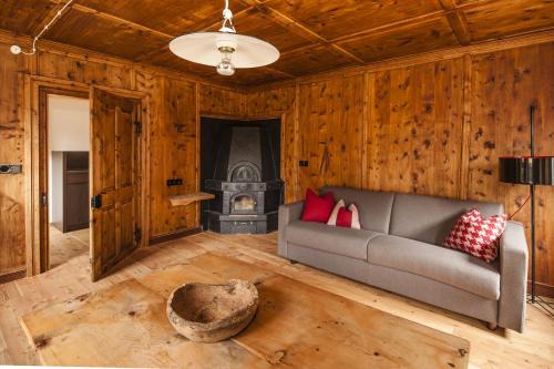 Madonna di Senales Apartment | Pet-Friendly Retreat at Josephus - Domicilium I