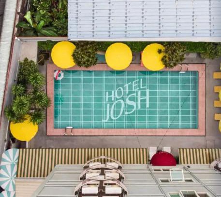 Phaya Thai Hotel | Discover Josh Hotel: 4-Star Retreat with Pool & Breakfast