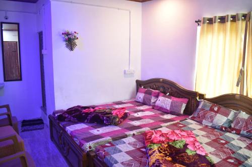 Irinjalakuda Hotel | Cozy Joshua Cottage: Perfect for Families and Pets