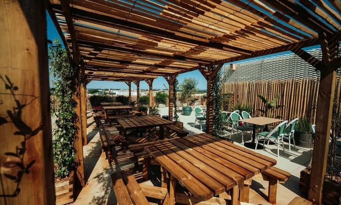 Gambetta Hotel | Stylish JOST Hotel Montpellier Centre St Roch with Pool