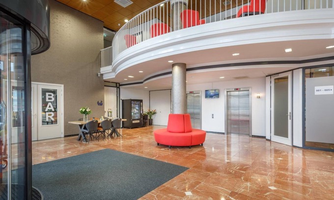 Zuidoost Hotel | Discover Hotel Joy: Family-Friendly Stay with Spa & Breakfast