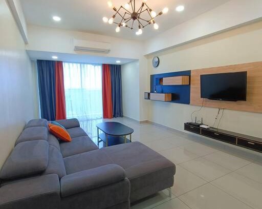 Sitiawan Apartment | Relax at Joyful Sitiawan Skygarden with Oceanfront Pool