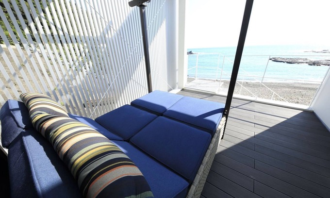 Wabuka House | Oceanfront Rooms for Unforgettable Family Getaways