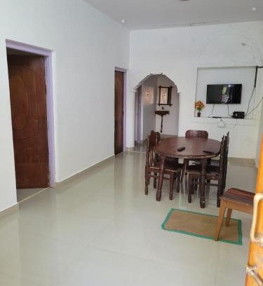 Valparai House | Cozy Jr Three Room House: Pet and Child Friendly Stay