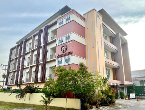 Downtown Krabi Apartment | Welcoming Family Stay at JS Residence Krabi - Top Rated 8/10