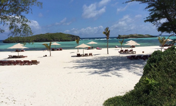 Watamu Villa | Discover Jua Villa: Family-Friendly Retreat with Pool