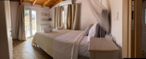 Logarata House | Experience Julia House: Oceanfront Bliss with Top Ratings