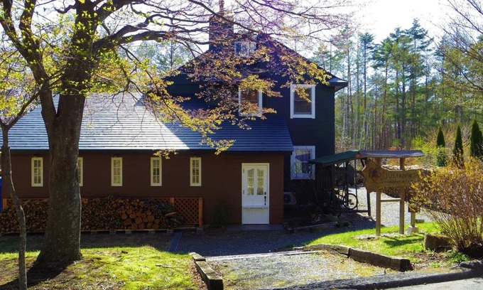 Fujimi House | Discover Julian's English Homestay with Family-Friendly Amenities