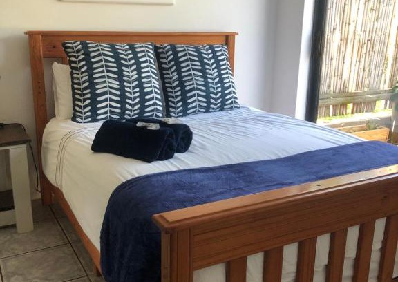 Winklespruit Apartment | Exceptional Julia’s Beach Cottage - Guest Rated 10/10