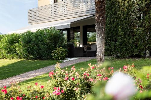 Auer House | Discover Julias Guesthouse: Pet-Friendly Retreat with Top Ratings