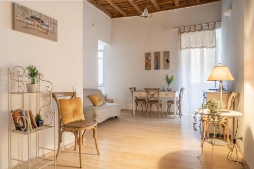Castel Gandolfo Apartment | Discover Julie - A 1700s Home Perfect for Families & Pets