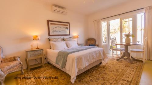 Riebeek Kasteel Apartment | Experience Oceanfront Comfort at Julie's Cottage, 4 Stars
