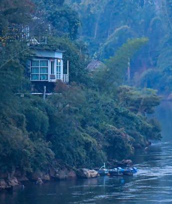 Sai Yok House | Explore Comfort at Jung Ja Hut with Pool and Pet-Friendly Perks
