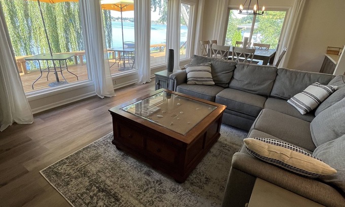 Three Rivers Cottage | Fantastic Family Retreat at All Sport Pleasant Lake
