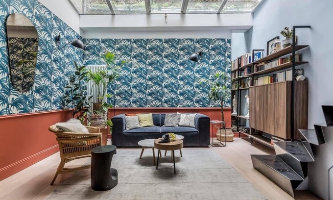Grande Cote - Annonciade Apartment | Relaxing Jungle-Art Duplex with Breakfast and Kitchen Access