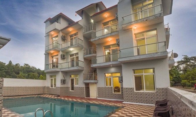 Bail Parao Hotel | Experience Jungle Corbett Castle with Family-Friendly Amenities