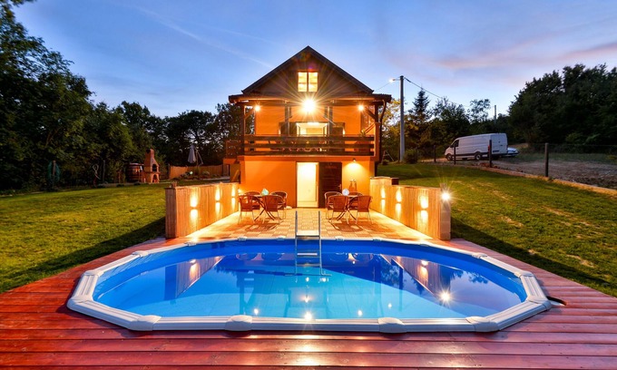 Sveti Ivan Zelina House | Paradise Awaits: Jungle House with Pool & Hot Tub in Croatia