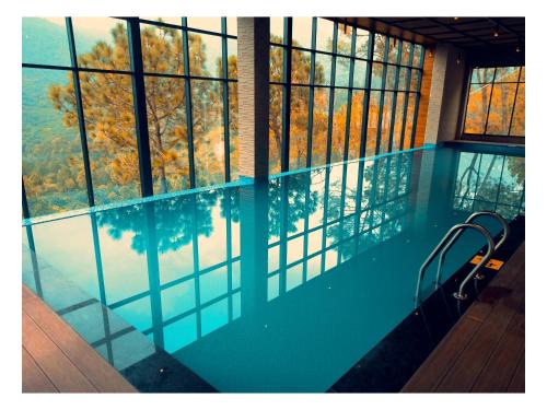 Kumarhatti Resort | Relax at Jungle Lodge Resort: 4-Star Family Getaway
