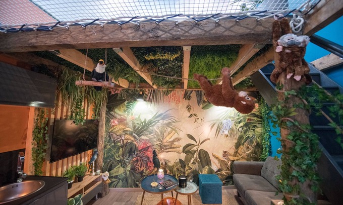 Plaine Centre Ville Apartment | Escape to the Jungle Room: Cozy Luxury Near Transit