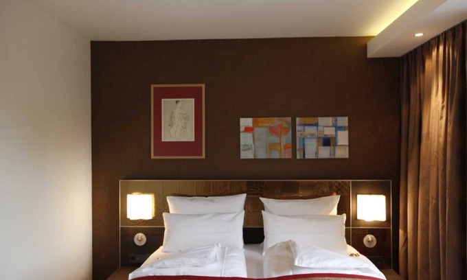 Havelberg Apartment | Inviting Junior Suite for Two with Spa and Breakfast