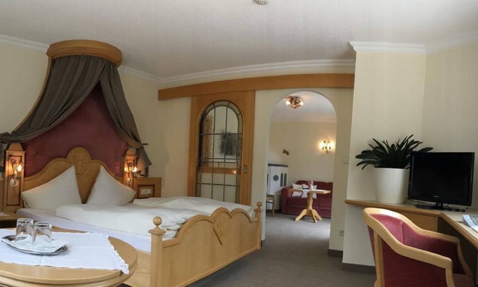 Brandenberg House | Discover the Junior Suite "Edelweiss" at Hotel Neuwirt