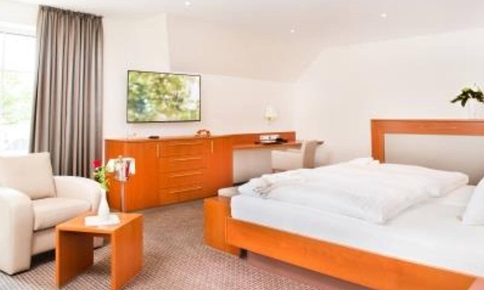 Brochterbeck House | Comfortable Junior Suite at Hotel Teutoburg Forest GmbH