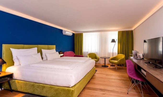 City Centre Salzburg House | Inviting Junior Suite at Hotel Stein with Spa & Kitchen
