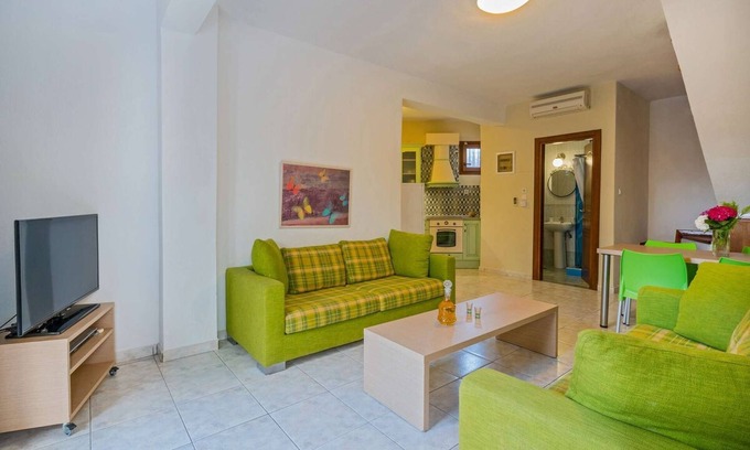 Polichrono Apartment | Experience Coastal Bliss at Sea View Polichrono Hotel