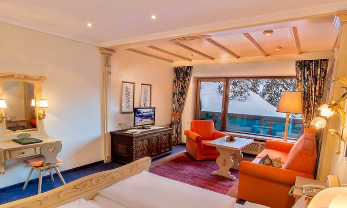 Lech am Arlberg Hotel | Junior suite with balcony - Hotel Kristberg
