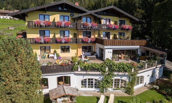 Ramsau am Dachstein Hotel | Relaxing Juniorsuite Schmiedstock with Spa and Hot Tub