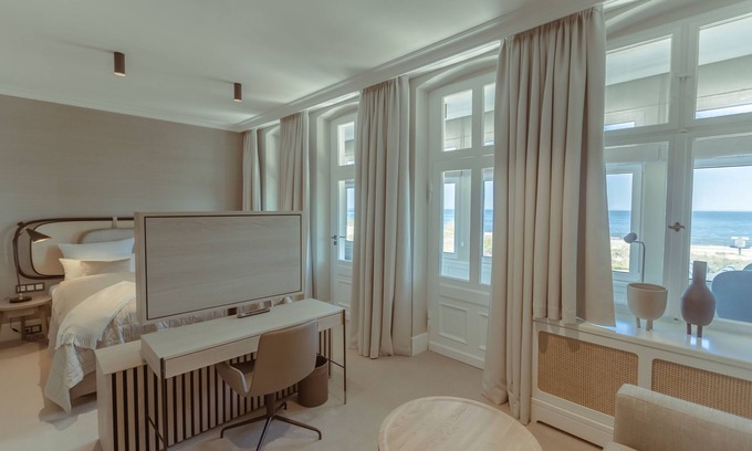 Ahlbeck Villa | Seaside Junior Suite with Balcony at Hotel Ostende