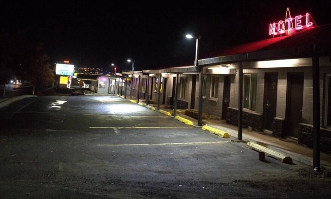 Madras Hotel | Comfortable Stay at Juniper Motel Madras with Spa & Breakfast