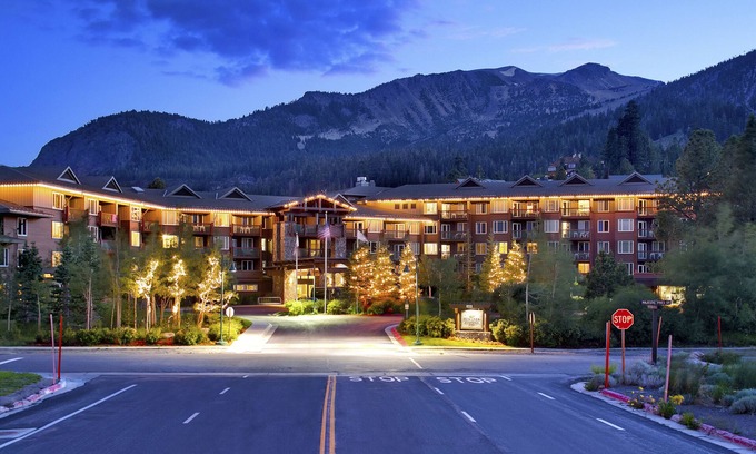 Mammoth Lakes Hotel | Experience Juniper Springs Resort with Ocean Views & Spa