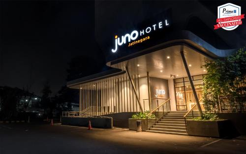 Jakarta Hotel | Convenient Stay at Juno Jatinegara Jakarta with Great Amenities