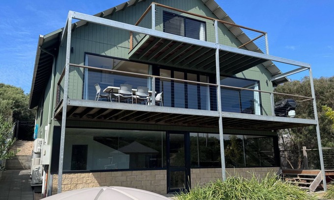 Venus Bay House | Spacious Jupiter 152 Home with Oceanfront Views